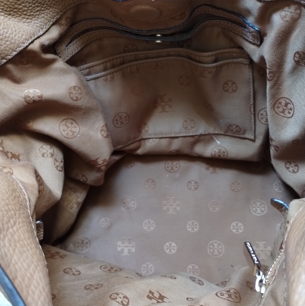 Tory Burch Tan Leather Hobo Bag with Signature Logo - Picture 9 of 14